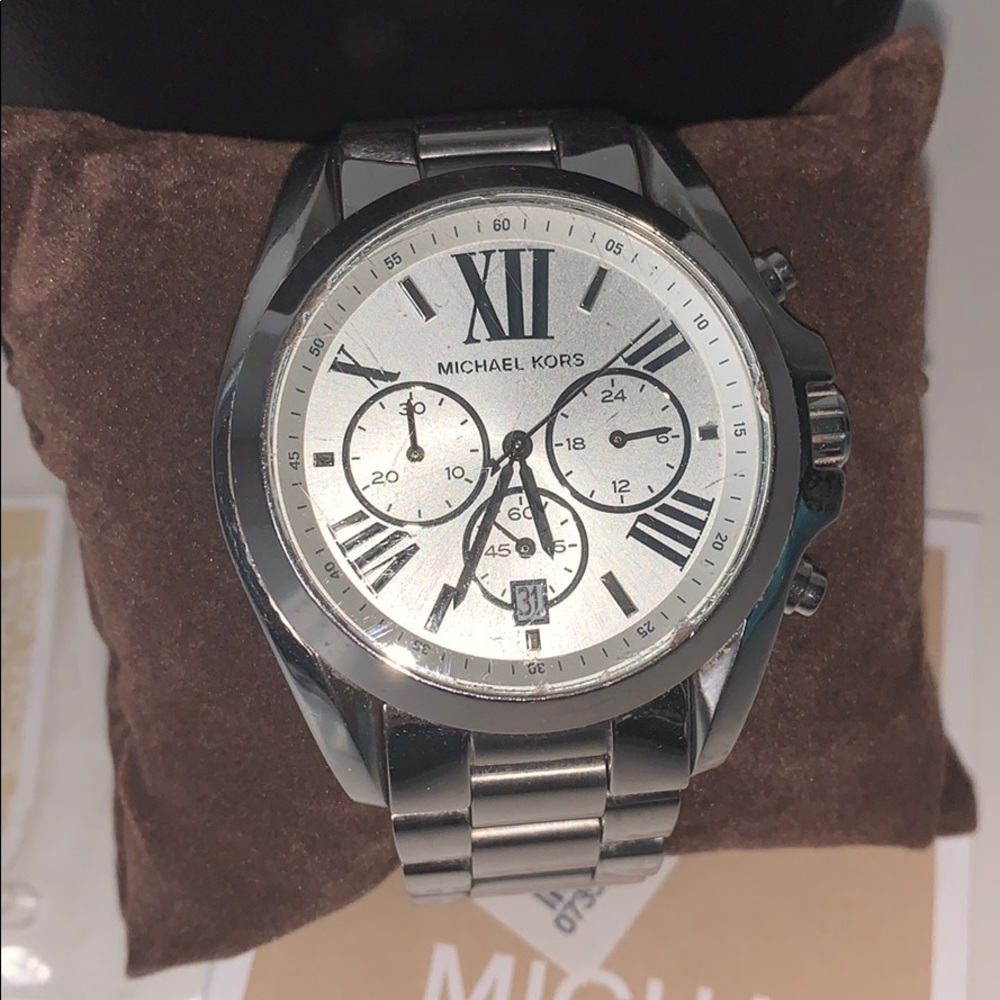 Michael Kors Bradshaw Watch - Picture 2 of 2